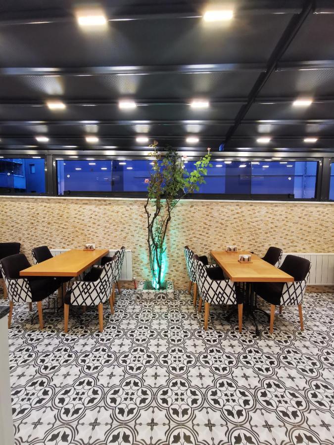 Luxx Garden Hotel Istanbul Ngoại thất bức ảnh